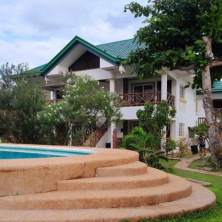 Blue Dolphin Hotel Malapascua Island エクステリア 写真