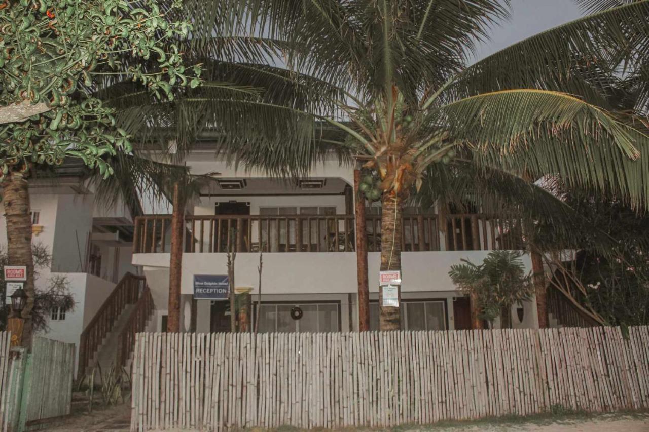 Blue Dolphin Hotel Malapascua Island エクステリア 写真